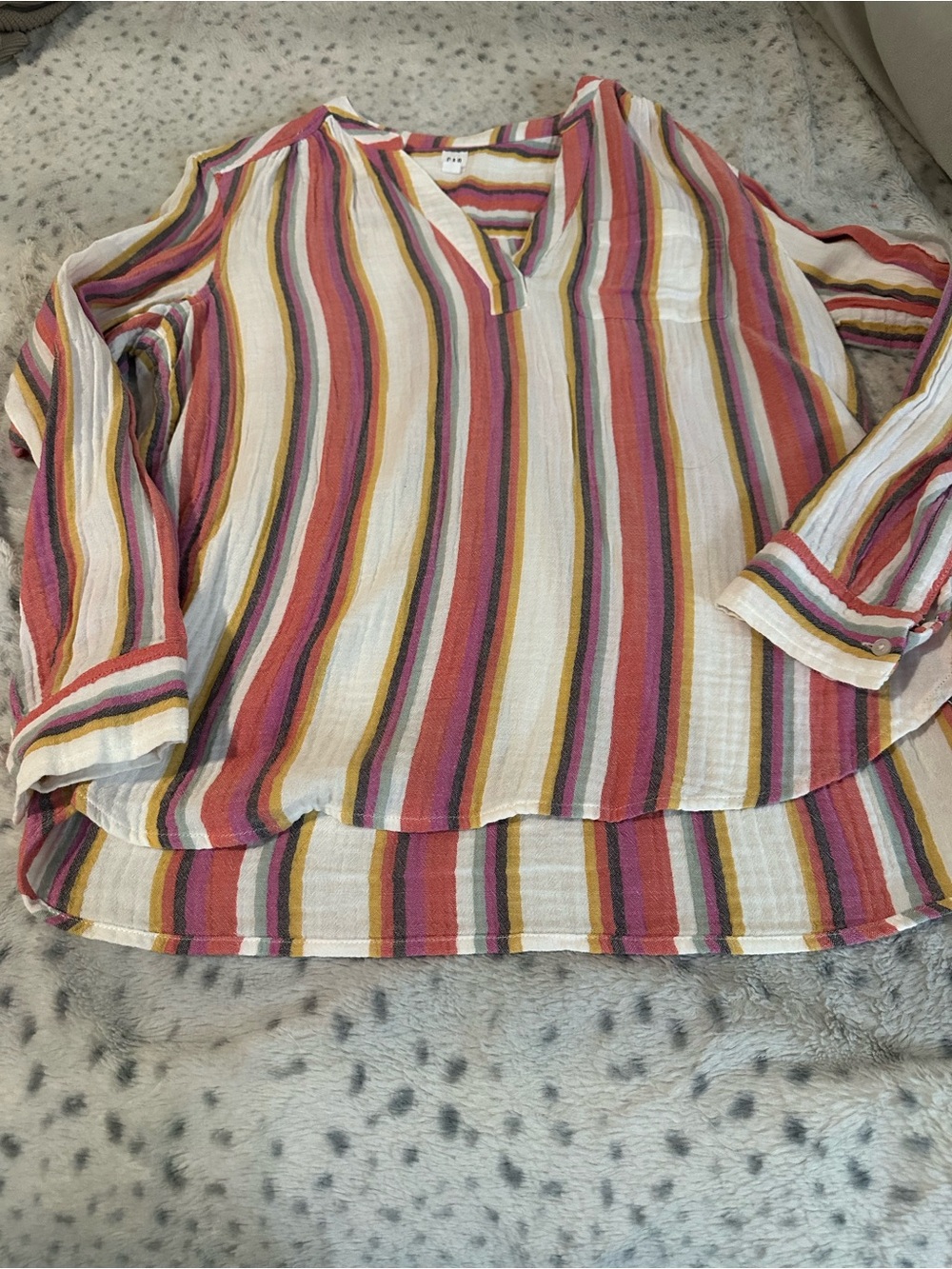 GAP Striped V‑Neck Tunic in Pink, Mustard, Green and White